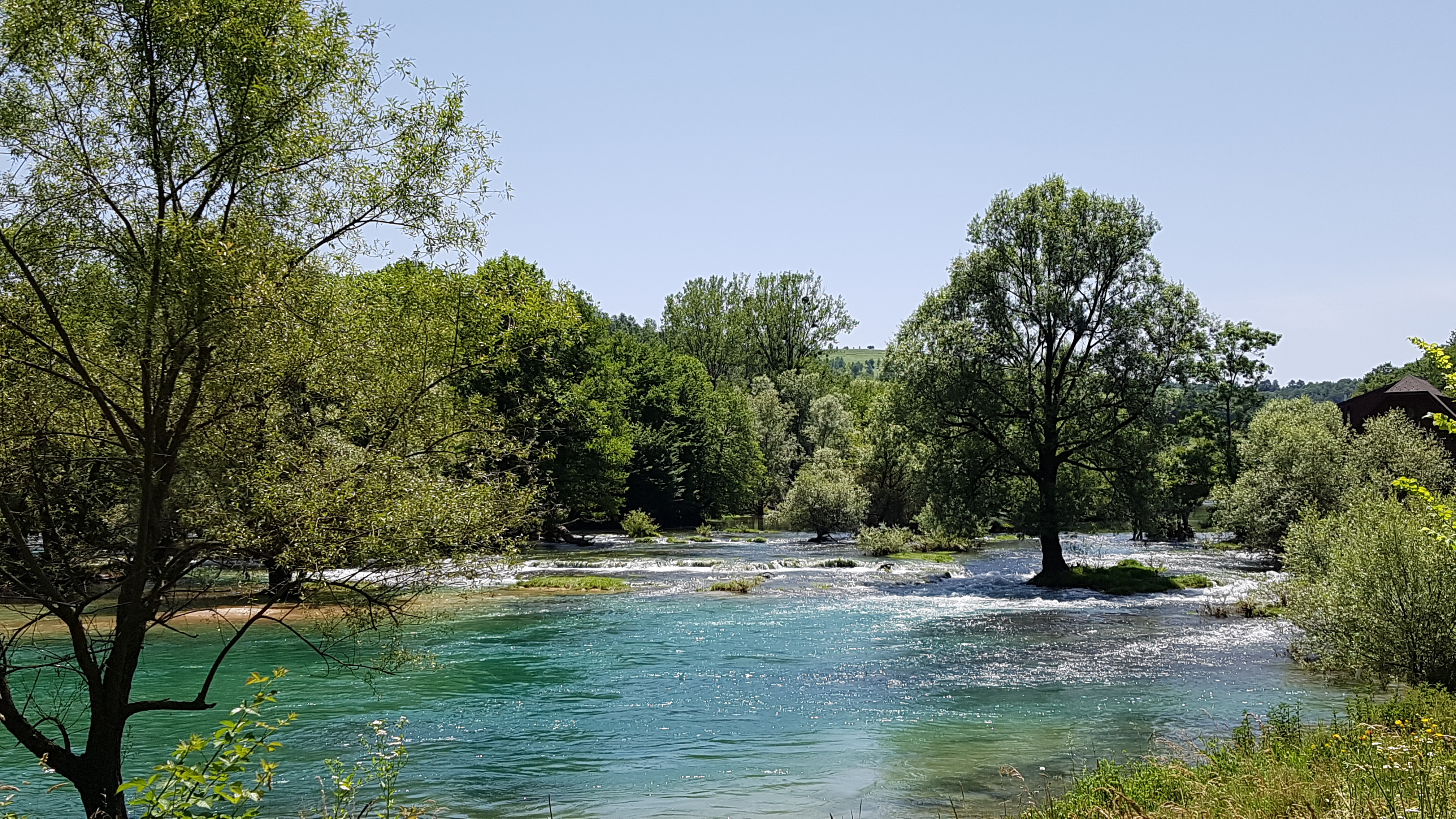 Fluss Vrbas bei Banja Luka, Bosnien und Herzegowina
