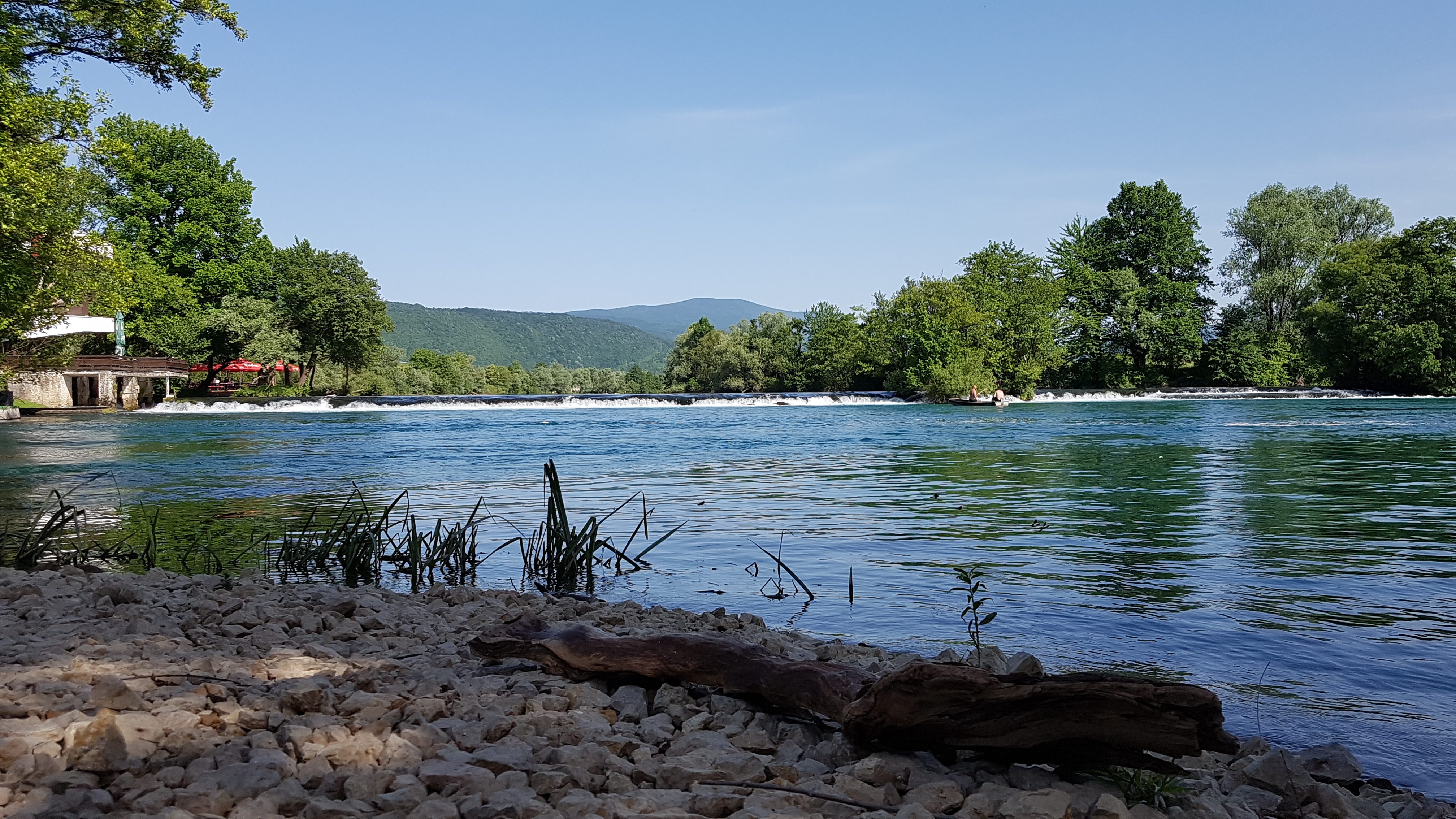 Fluss Una bei Bihac, Bosnien und Herzegowina